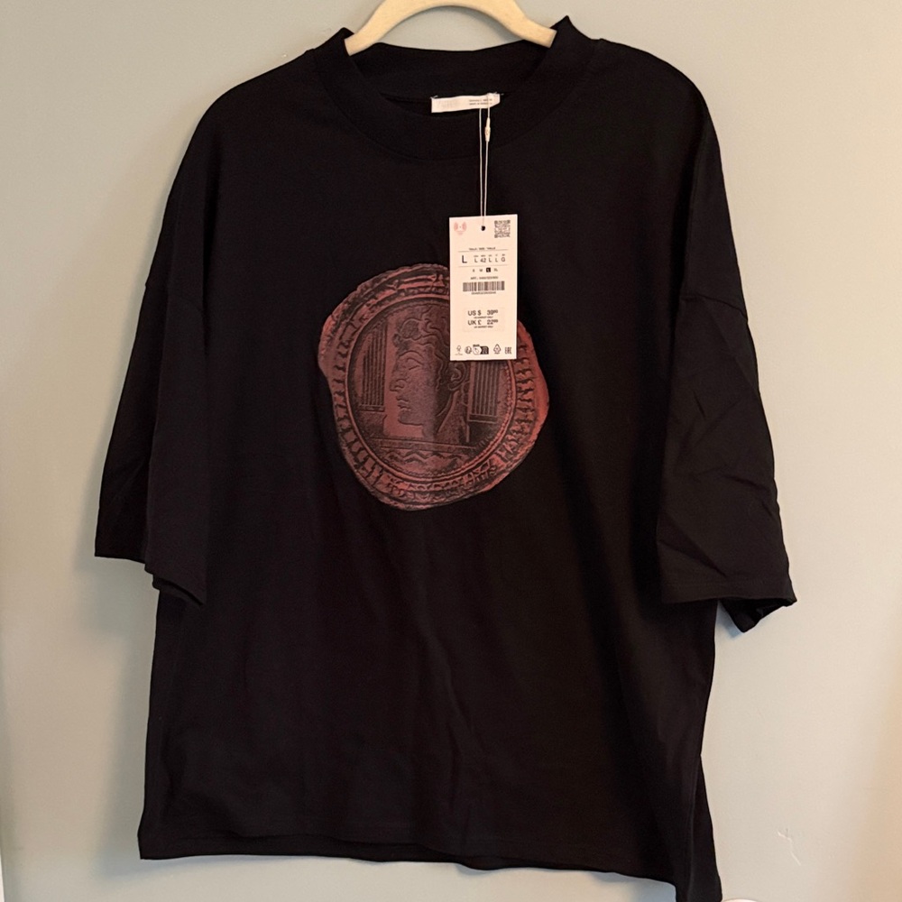 Zara Men’s Black Graphic T-Shirt Large